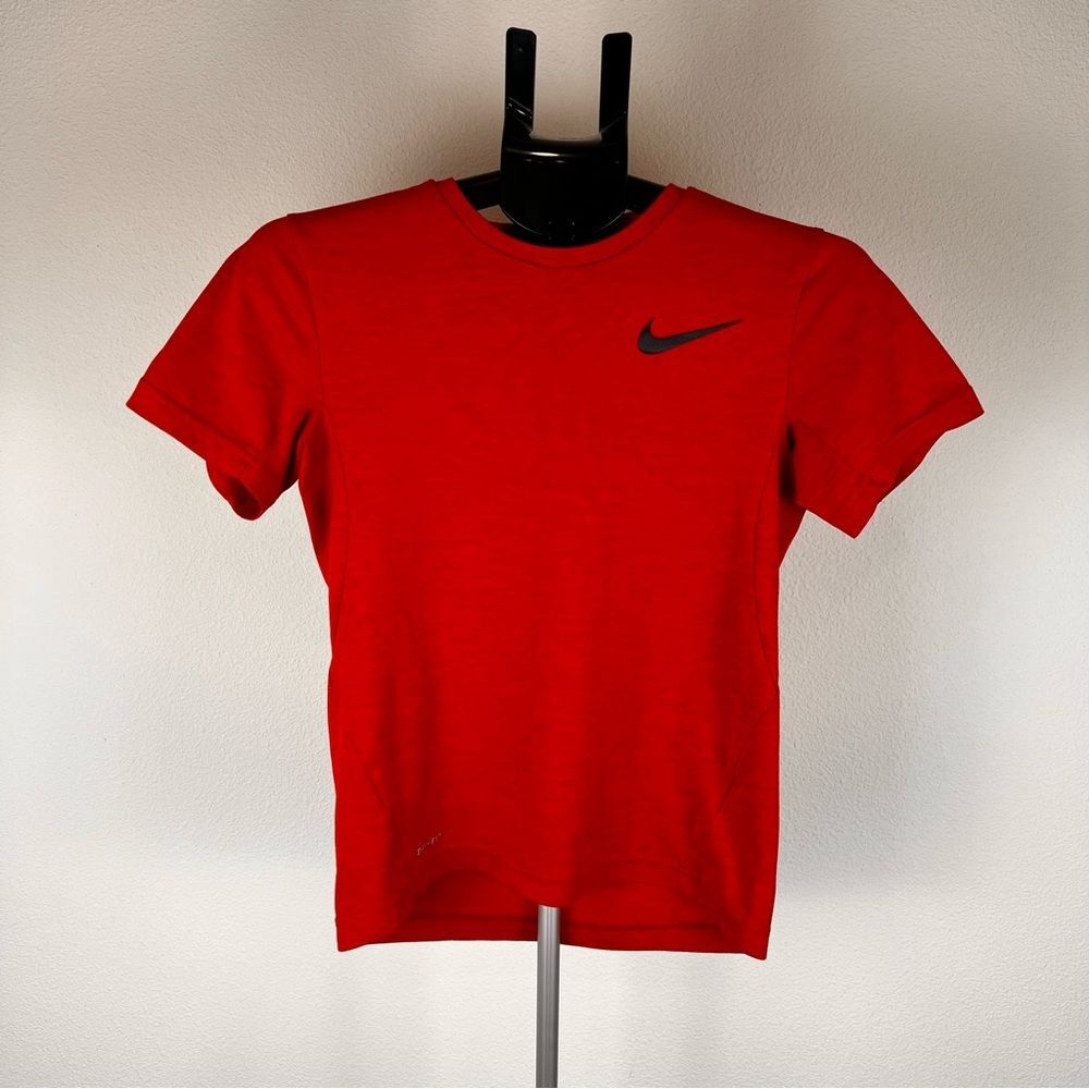 Nike Dri-Fit Red Athletic T-Shirt Running Training Top Women’s L